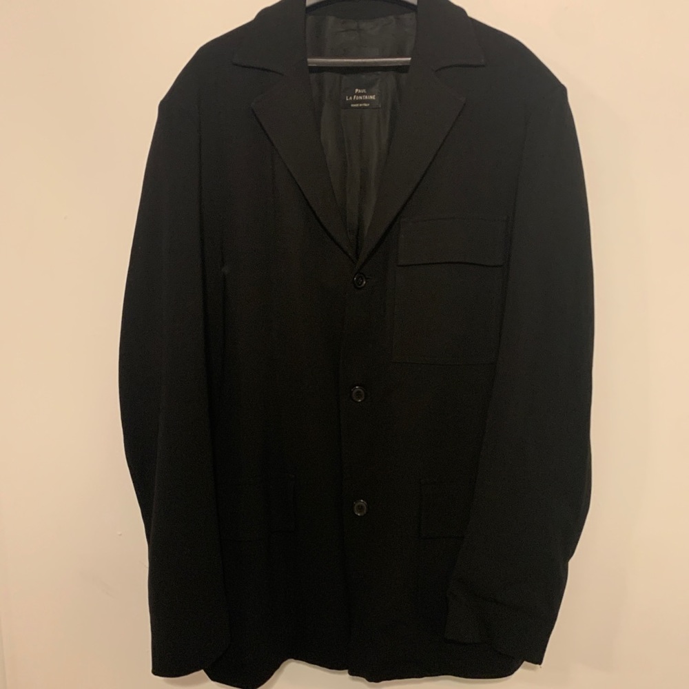3 button lightweight overcoat.